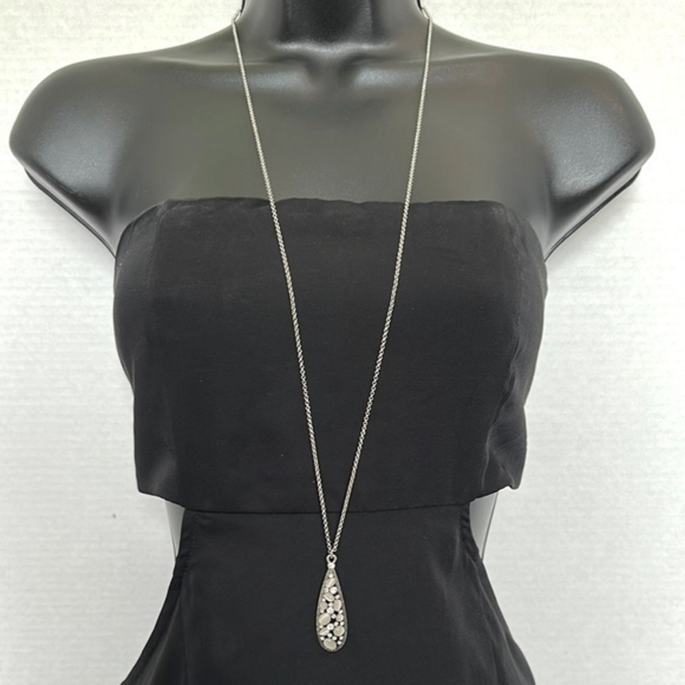 Elegant Silver Teardrop Pendant Necklace cz diamond